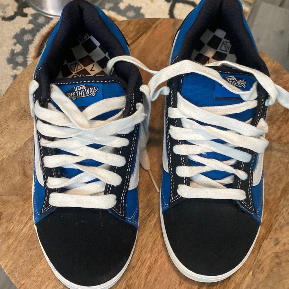 Vans Dollin No Skool RARE Mid Skate Blue Black Suede Upper 7 Mens